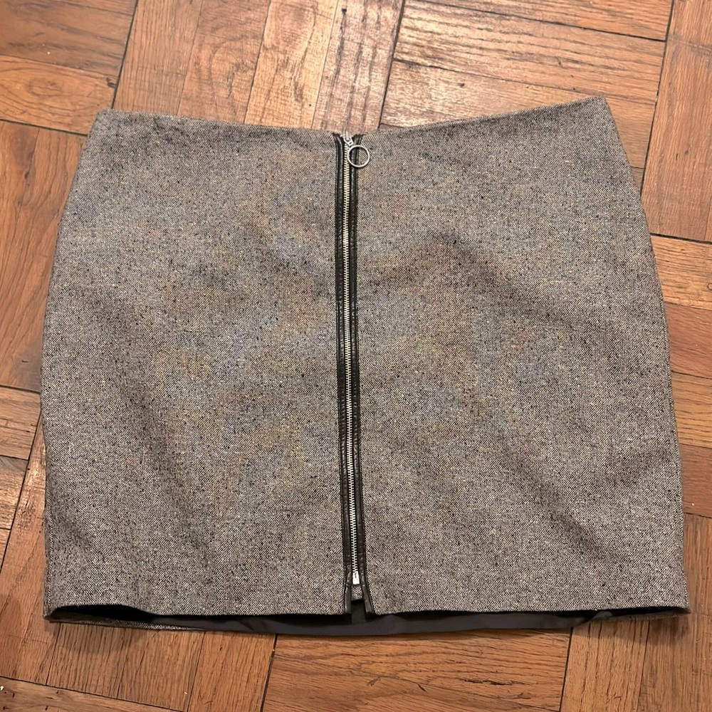 Gray Old Navy Skirt